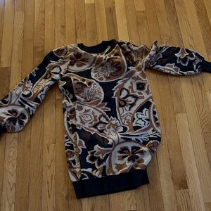 Patterned Crewneck Sweater dress in Black and Brown